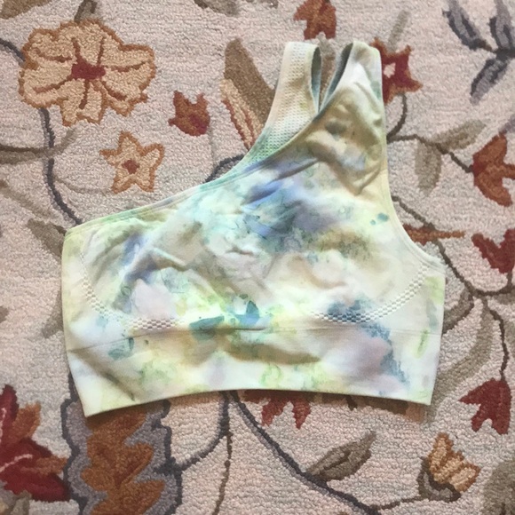 Bandier Other - EUC Bandier Tie-Dye Asymmetrical Sportsbra M/L